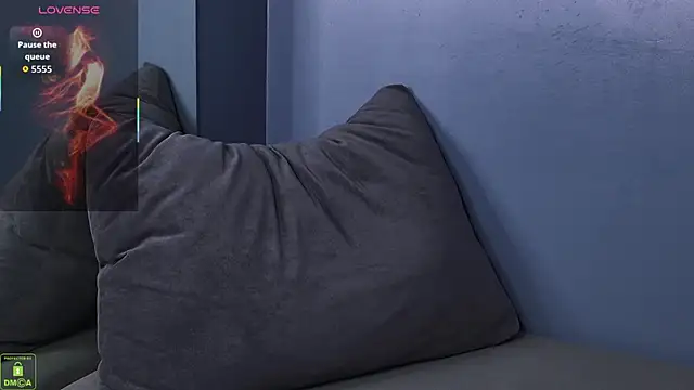 RobertDevine online show from December 18, 9:09 pm