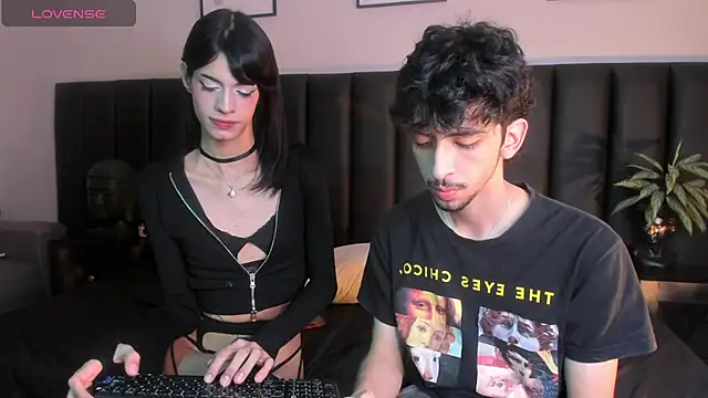 jennierrubyjane online show from November 20, 9:59 pm