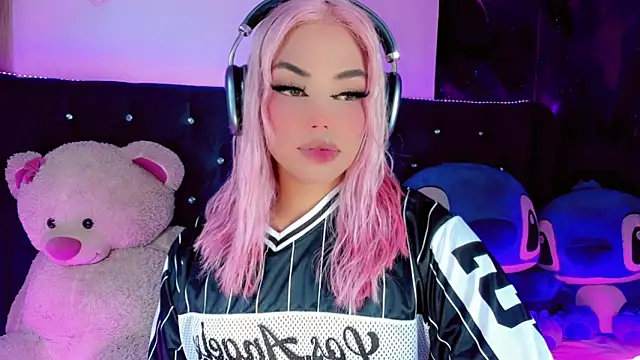 Alannys xHotx online show from April 25, 2:04 am