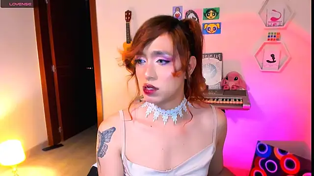 AdelineEsposito online show from March 15, 4:26 am