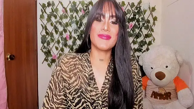 melani ferraraa  online show from November 30, 10:29 am