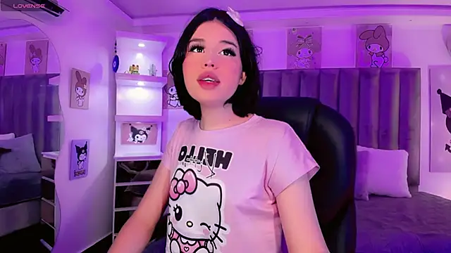 ClaudiaSophia online show from January 15, 12:15 pm