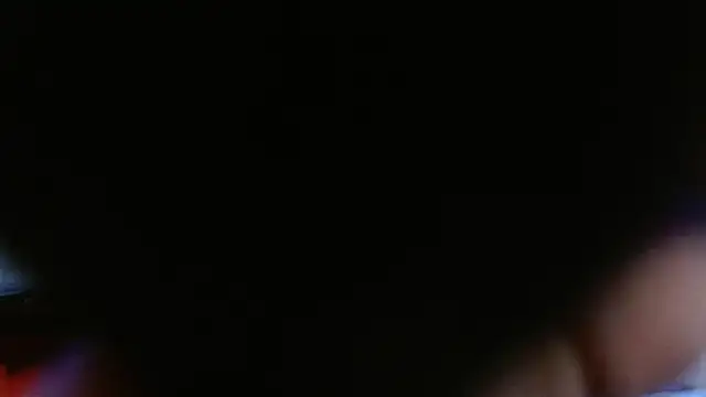 Lauragomezz online show from November 23, 9:06 pm