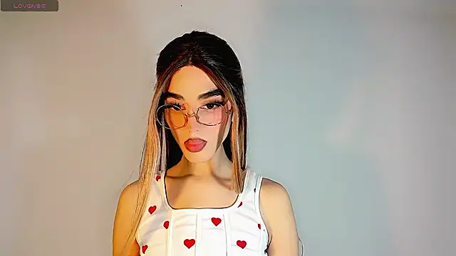 LeslieAmor1 online show from November 19, 9:20 am