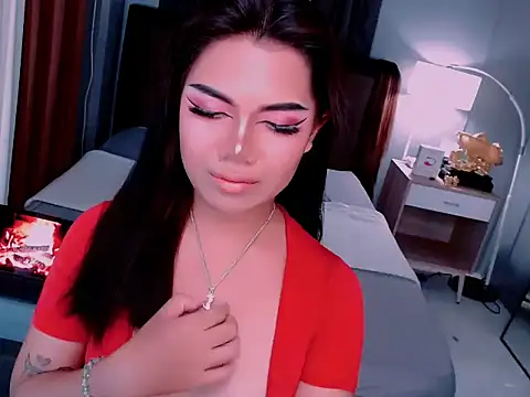 LadyMatriarch online show from March 28, 5:04 pm