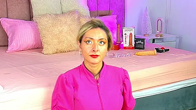 Lunitaa Diva online show from December 19, 2:55 pm