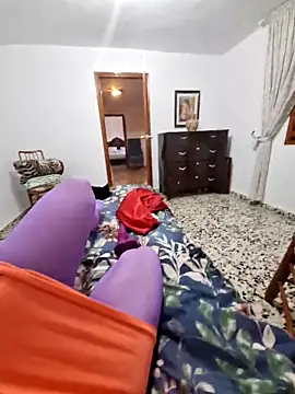 celine-soumise online show from December 22, 2:44 pm