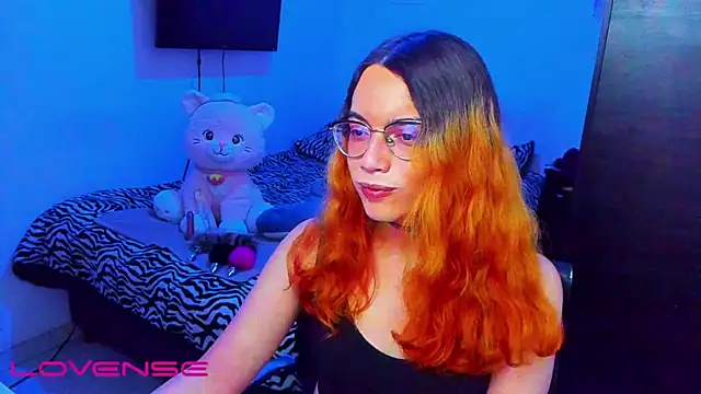 lillykittyyy online show from March 20, 3:18 am