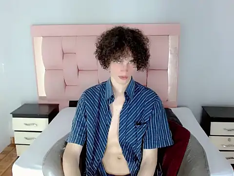 sora jun online show from April 4, 2:04 pm