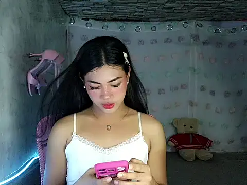 Margalona  online show from April 15, 5:46 am