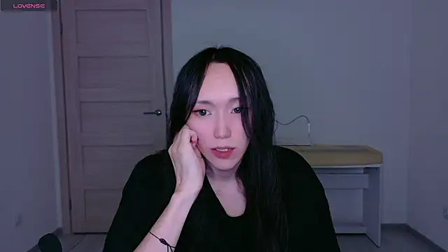 ChosenChampionofSlaanesh online show from January 19, 1:25 am