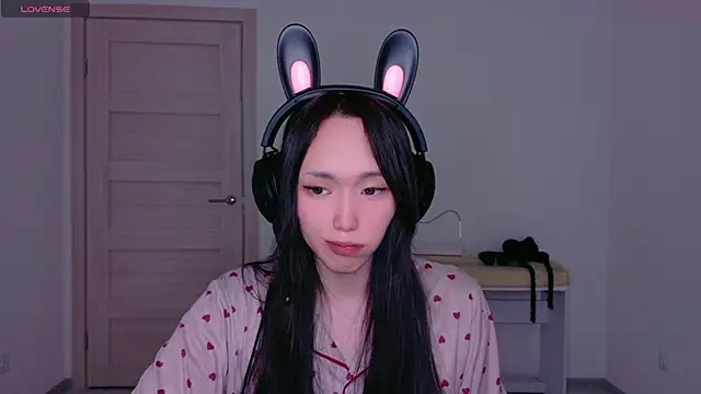 ChosenChampionofSlaanesh online show from February 6, 12:49 am