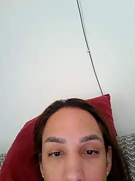 ofjuliaa online show from February 9, 3:52 pm