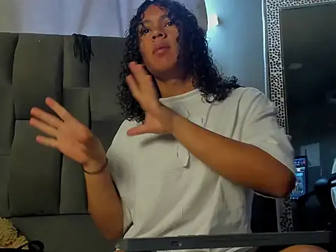 dylaans19 online show from February 25, 2:32 pm