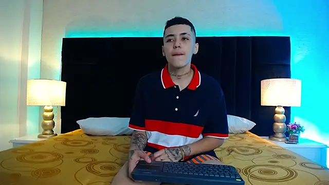 Raven Cox online show from January 11, 5:58 am