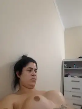 Neveencantada00 online show from March 13, 8:47 pm