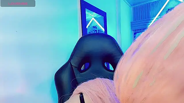 Lisa sparkleee online show from March 19, 3:28 am