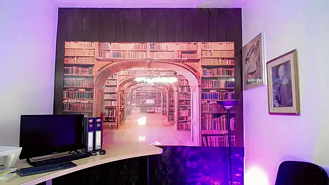 Alexa and Aranza  online show from April 16, 8:09 pm