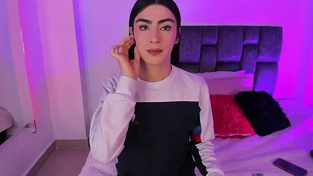 Isabella Moon9 online show from March 26, 12:20 pm