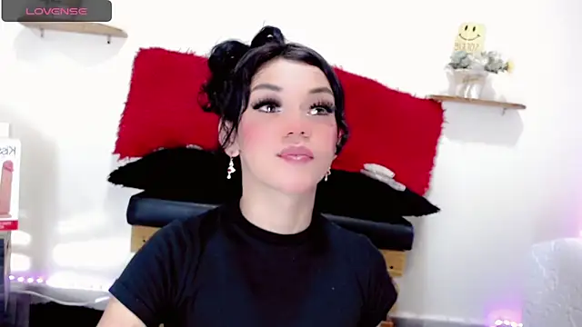 NathalialLooes online show from March 2, 1:22 am