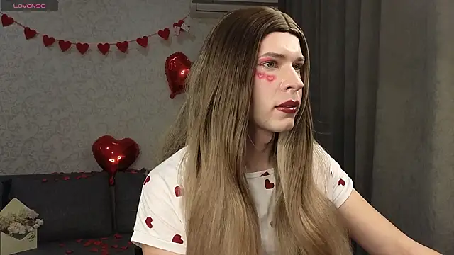 Anna inHear online show from February 14, 2:13 pm