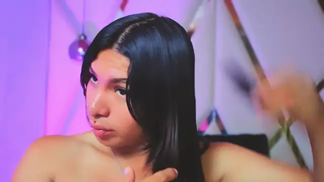 MeelFox online show from April 14, 1:16 pm