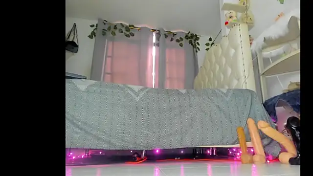 sweet supreme online show from February 16, 8:39 pm