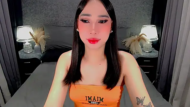 saphira fucks online show from February 9, 6:26 pm