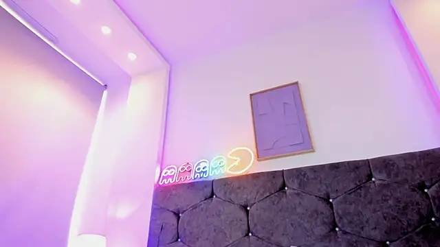 Megan Morphy online show from March 15, 1:58 pm