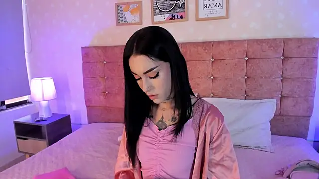 Megan Morphy online show from July 3, 10:48 pm