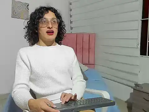 Maverick angel online show from April 13, 4:33 pm