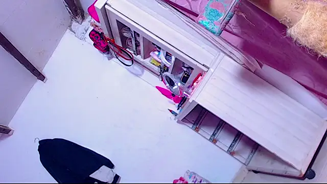 zahoritsx online show from March 7, 7:47 am