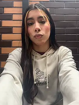 mxli divine  online show from April 15, 2:11 pm