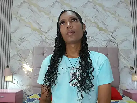 Mia Hiills online show from June 23, 12:46 pm