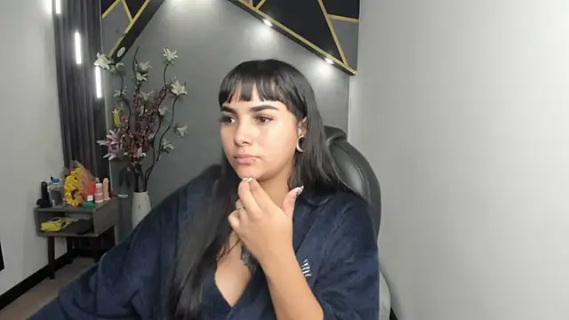 Bella Raven online show from July 6, 3:03 pm