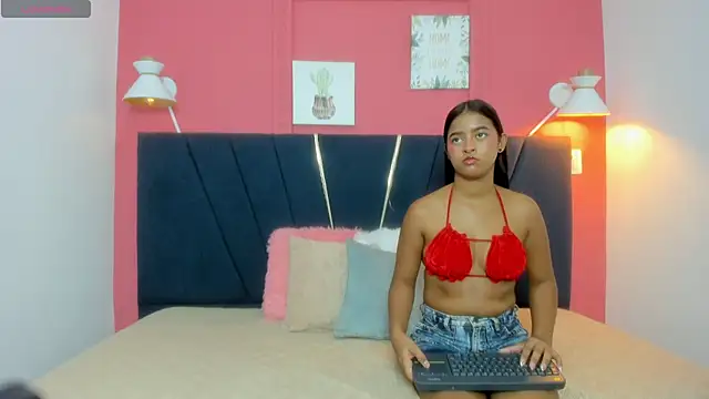 natachy 18 online show from July 2, 8:03 pm