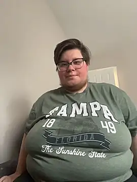 femboyphoenix online show from June 18, 1:49 pm