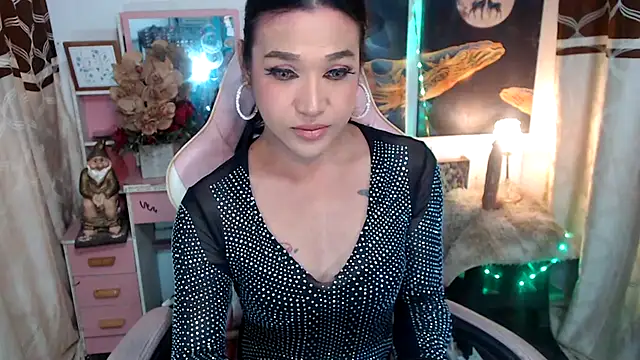 Snapshot of AsianMariaTs chatting on October 20, 3:48 pm AsianMariaTs online show from October 20, 3:48 pm