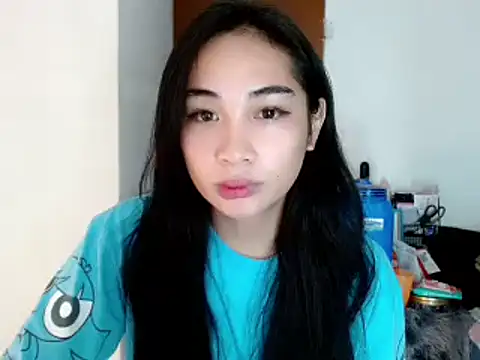 SweetLilly 18 online show from January 7, 2:22 am