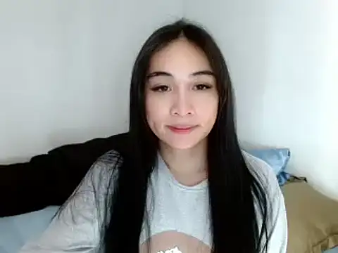 SweetLilly 18 online show from February 21, 3:56 am