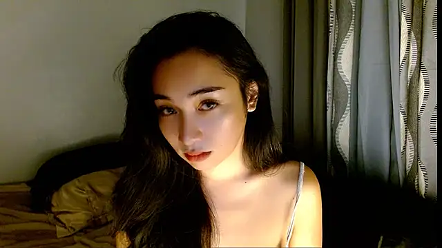 SweetLilly 18 online show from March 27, 1:12 pm