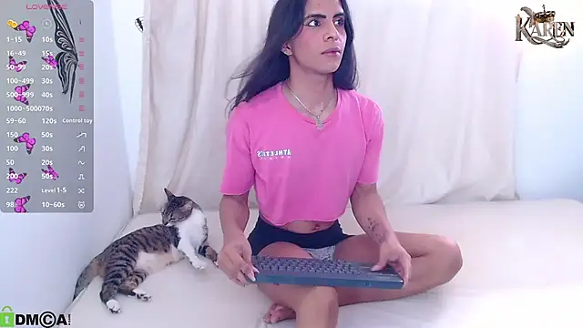 karen sofia  online show from November 15, 9:02 pm