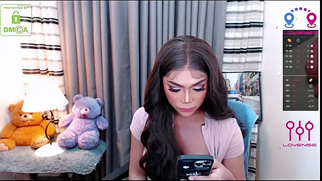 Fantacyoflove online show from October 8, 9:05 pm