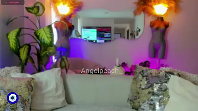 Angel Peach online show from December 1, 1:02 pm