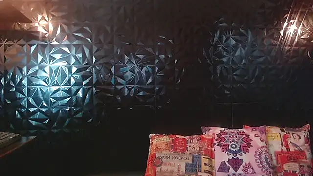 PINK  LOLA1 online show from April 9, 11:55 pm