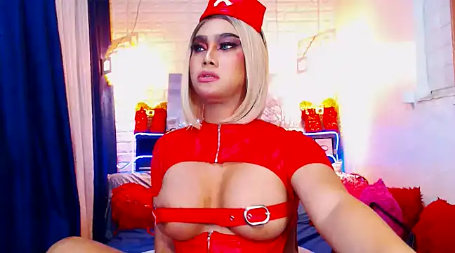 Snapshot of TsGoddessNhicolle chatting on December 6, 9:38 am TsGoddessNhicolle online show from December 6, 9:38 am