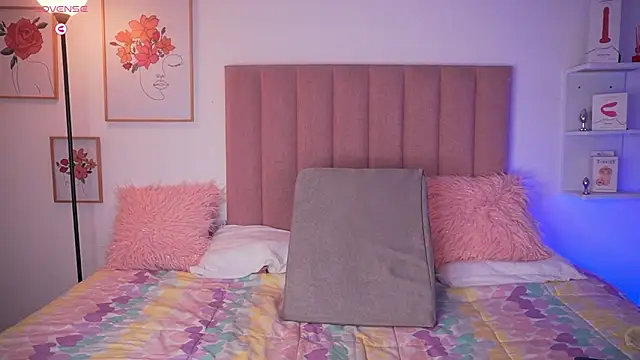 RubiOberli online show from September 9, 2:43 am