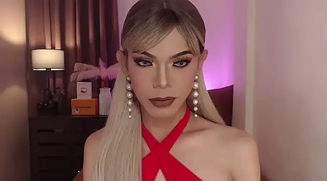 HugecockAlexa online show from January 11, 9:15 am