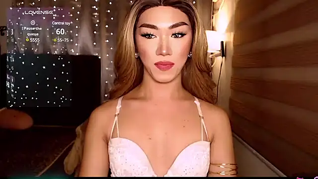 Local Hoelyx online show from December 21, 2:58 pm