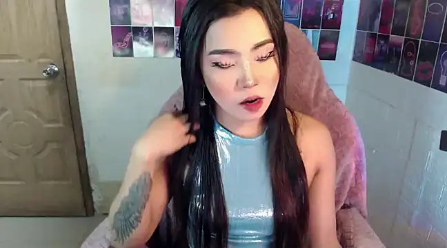 Sweet versatile online show from February 18, 2:27 pm